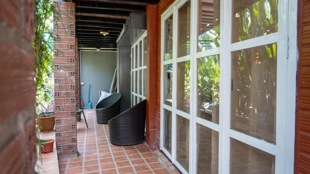 La Casa De Jardin Vandrarhem Luang Prabang Exteriör bild